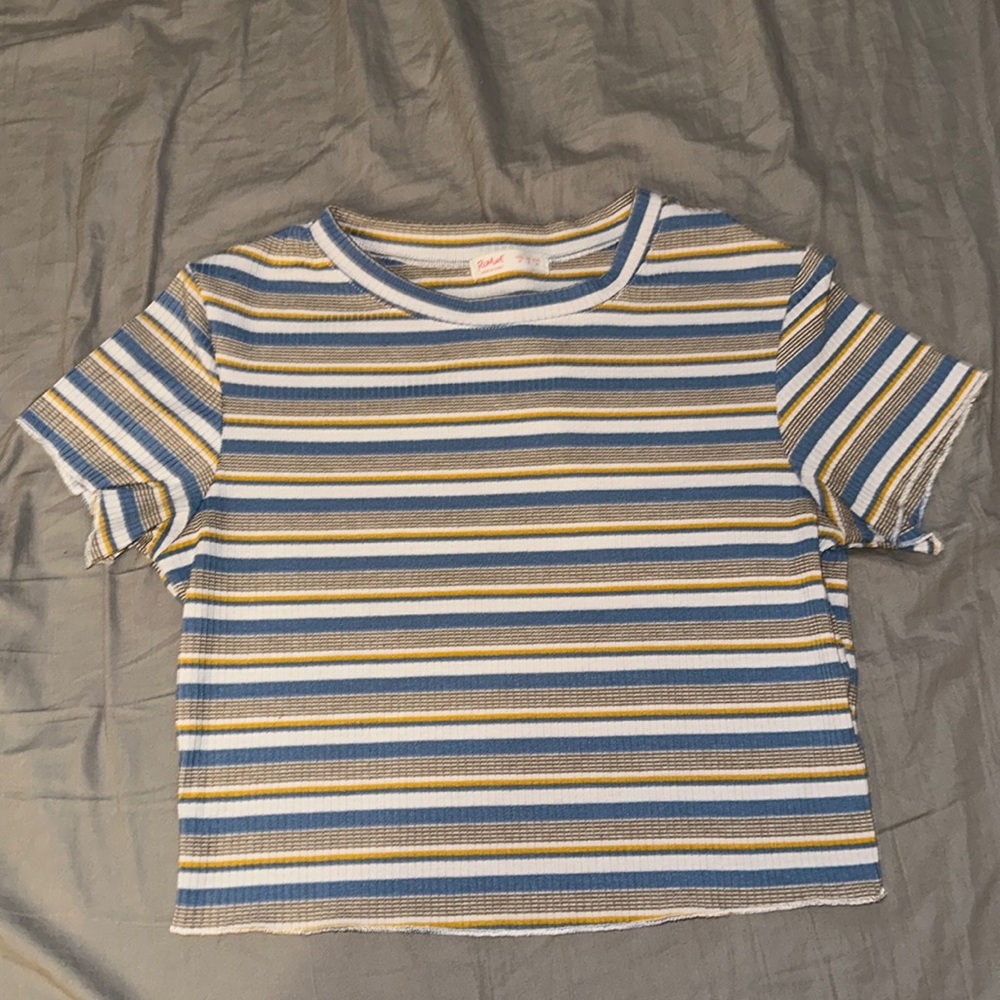 Romwe Ripped Crop Top